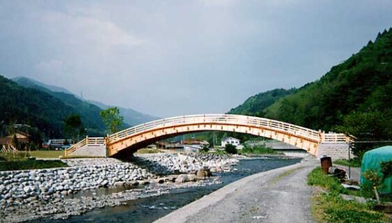 木曽の大橋（アーチ式木橋）イメージ